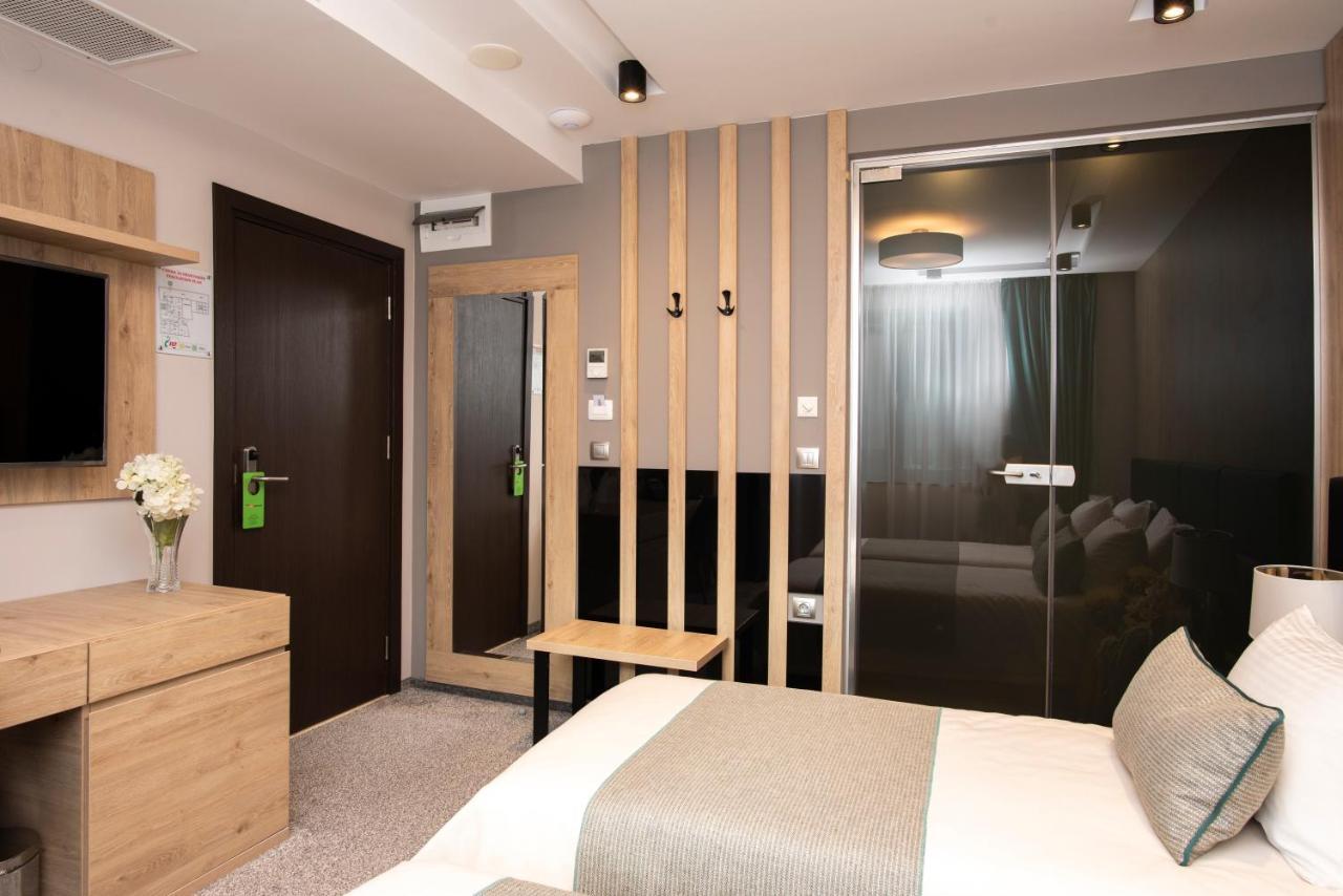Family Hotel Business Club Szumen Zewnętrze zdjęcie