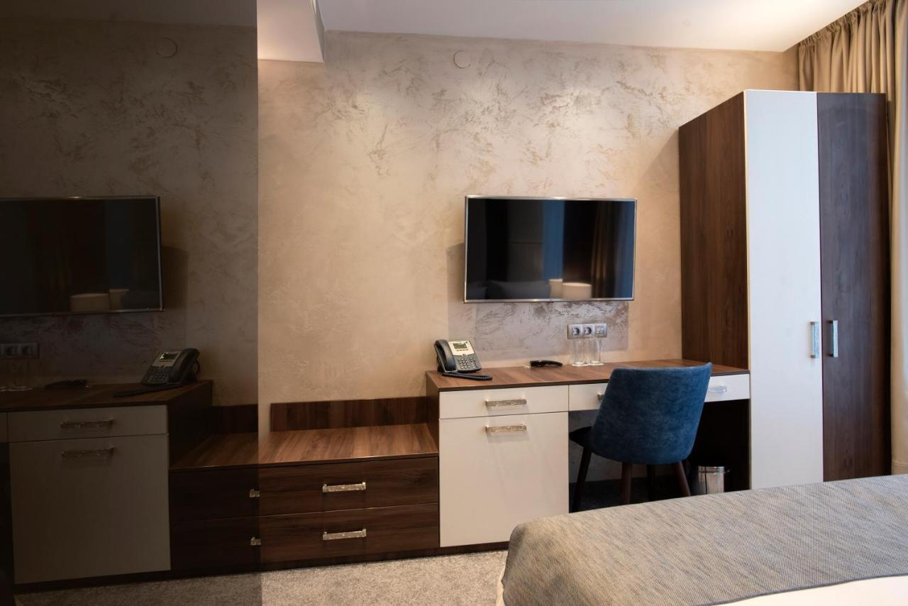 Family Hotel Business Club Szumen Zewnętrze zdjęcie