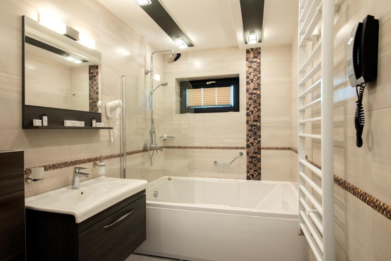 Family Hotel Business Club Szumen Zewnętrze zdjęcie