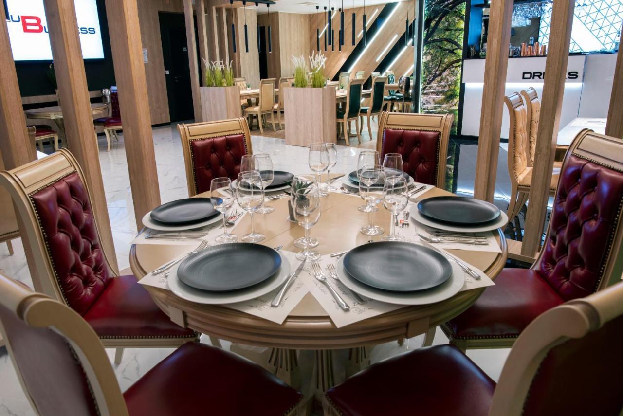 Family Hotel Business Club Szumen Zewnętrze zdjęcie