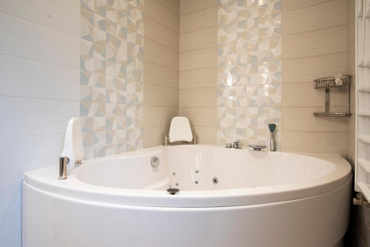 Family Hotel Business Club Szumen Zewnętrze zdjęcie