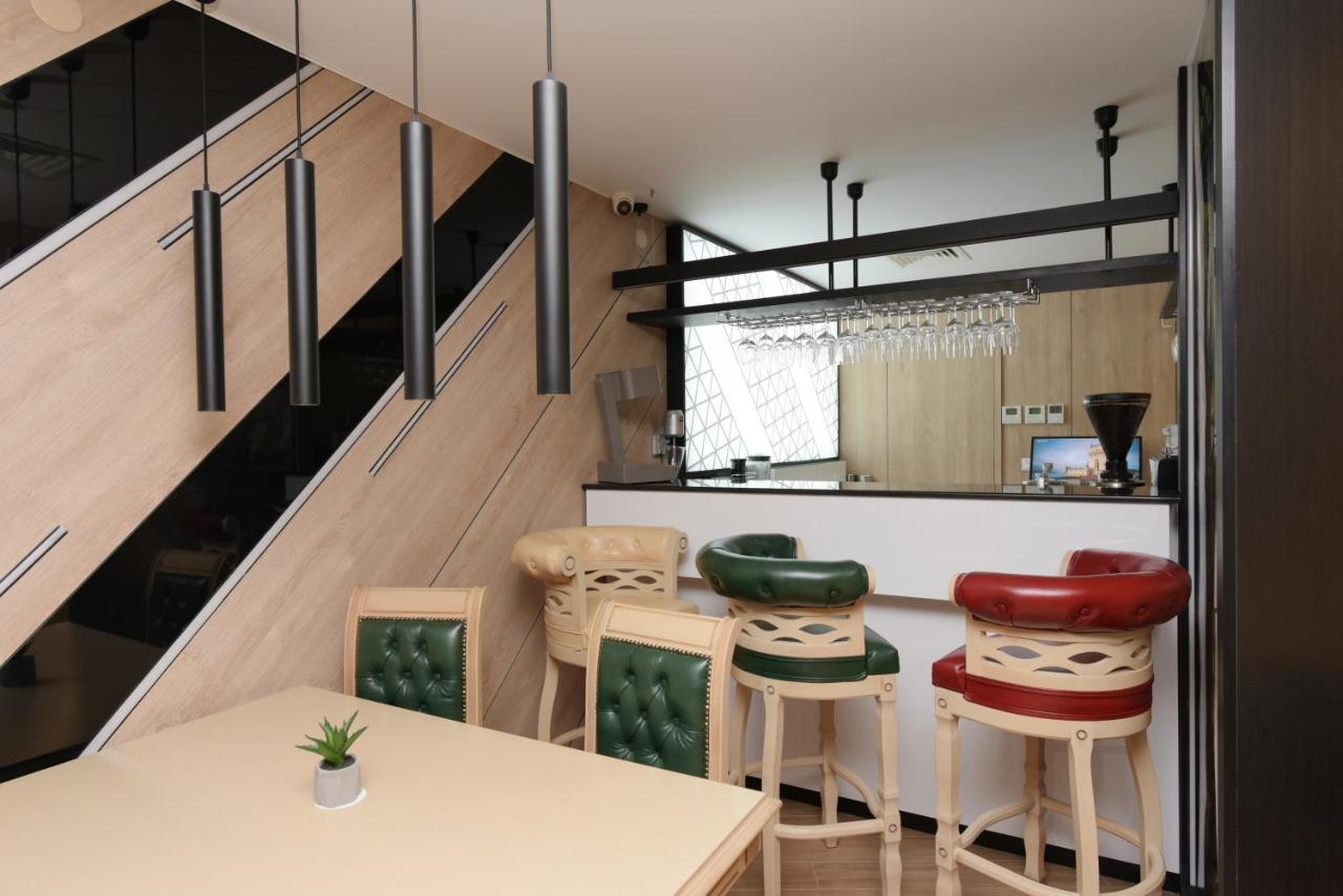Family Hotel Business Club Szumen Zewnętrze zdjęcie