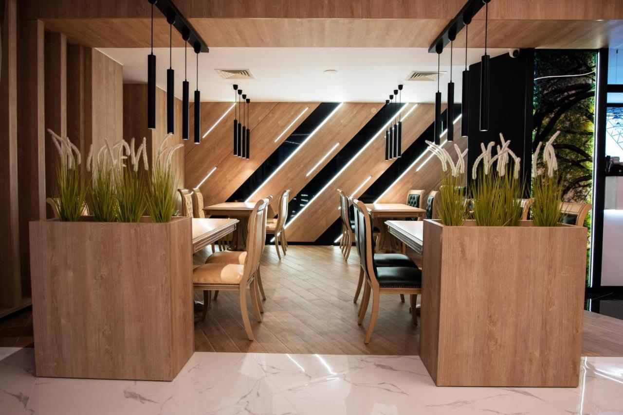 Family Hotel Business Club Szumen Zewnętrze zdjęcie